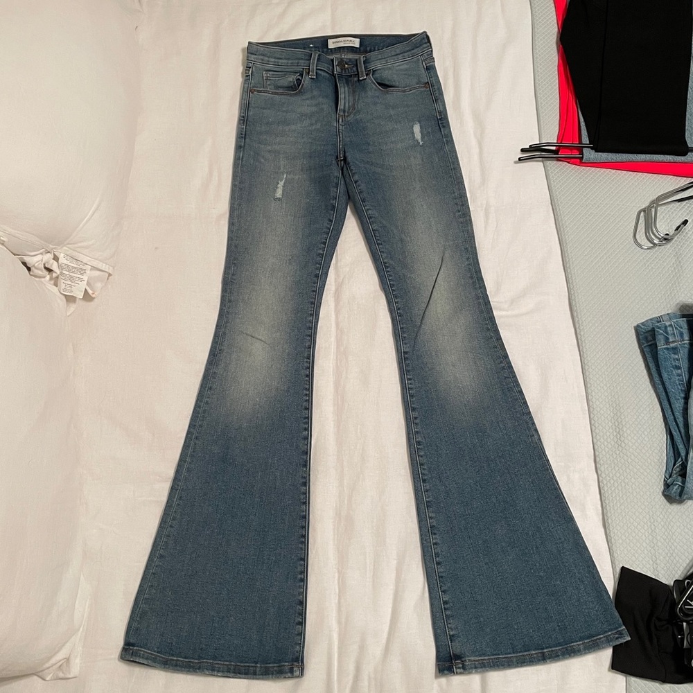 Banana Republic size 25 Flared Jeans